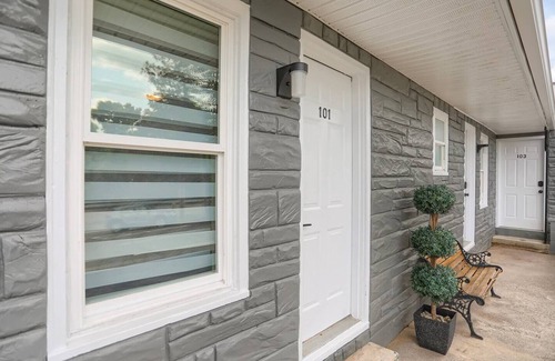 Halifax Apartment | Relax in King Room 101 at Halifax Inn with Spa Access