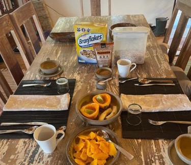 Tanetane Apartment | Cozy King Room with Ocean View & Breakfast Included