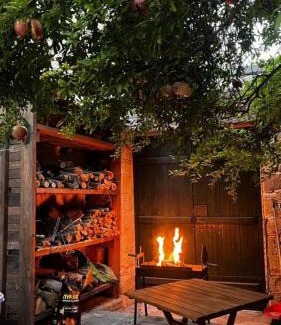 Lofou House | Pet-Friendly King's House with Exceptional 10/10 Reviews
