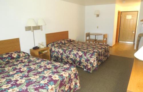 Platte Hotel | Welcoming King’s Inn of Platte: Family & Pet-Friendly Stays