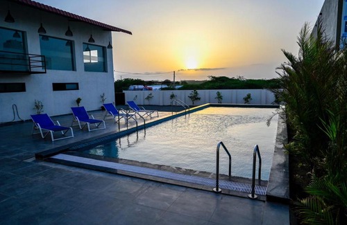 Jamnagar Hotel | Discover Comfort at King's Kraft The Park Executive Hotel