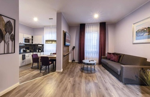 Rhens Apartment | Comfortable Kingsize Apartment at Haus Burgenheimat