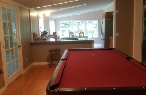 Bethel House | Deluxe King Size Master Suite with Pool Table & Fireplace