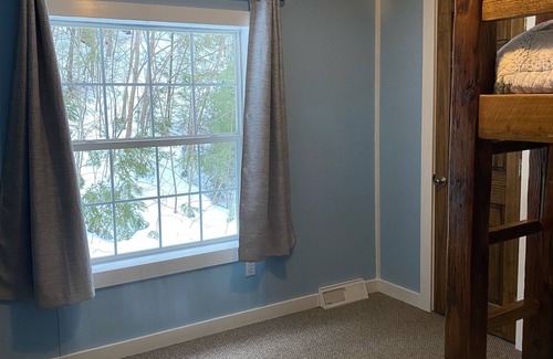 Bethel House | Deluxe King Size Master Suite with Pool Table & Fireplace