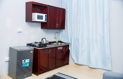 Margibi County Apartment | Cozy Tris Estates Suites: Family-Friendly with Free Breakfast