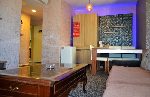 Buyukcekmece Apartment | Comfortable King Suit Stay with Spa and Breakfast Included