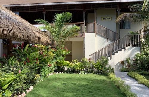 Negril Villa | King Suite at Oceanview Resort: Breathtaking Beach Views