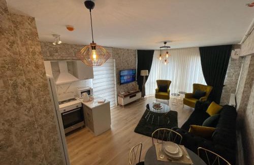 Esenyurt Apartment | Comfortable 1-Bedroom Retreat with Free Wi-Fi & Parking