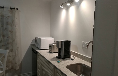 Stratford Apartment | Elegant King Suite at Stratford Ambassador's Inn