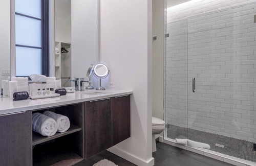 West End Hotel | King Suite w/Balcony | 121 Hotel by AvantStay