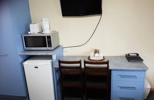 Kingaroy Hotel | Comfortable Kingaroy Country Motel with Pool & Breakfast