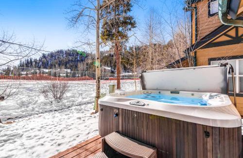 Breckenridge House | Top-Rated Kingdom Park Perch with Hot Tub & Family Fun