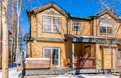 Breckenridge House | Top-Rated Kingdom Park Perch with Hot Tub & Family Fun