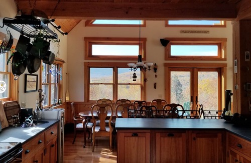 Kingfield House | Indulge at Kingfield Kastle: Top-Rated Getaway Near Sugarloaf