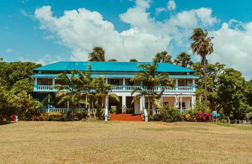 Pangani Hotel | Kingfisher Beach Resort