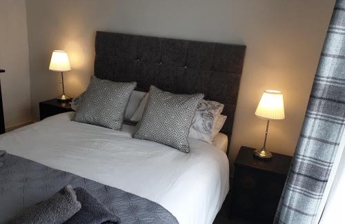 Worthing House | Pet-Friendly Kingfisher Cottage with High Guest Ratings