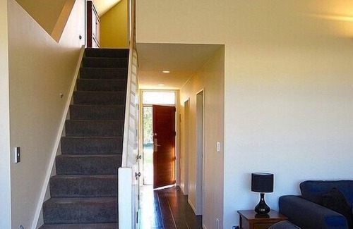 Okere Falls Cottage | Kingfisher - Hamurana Holiday Home
