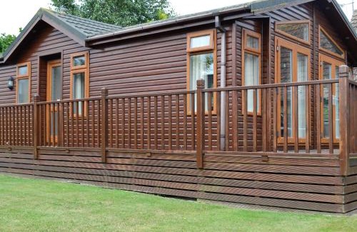 Hopton on Sea House | Family-Friendly Kingfisher Lodge: A 4-Star Retreat