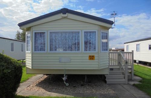 Ingoldmells Apartment | Family-Friendly Kingfisher: Seabreeze with Enclosed Veranda