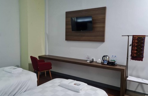 Wonosobo Bed & Breakfast | Cozy KingKabba Guest House in Wonosobo with Restaurant