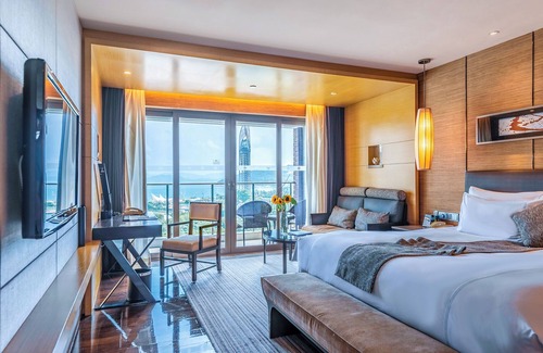 Yantian Hotel | Elegant Kingkey Palace Hotel Shenzhen with Ocean View & Pool