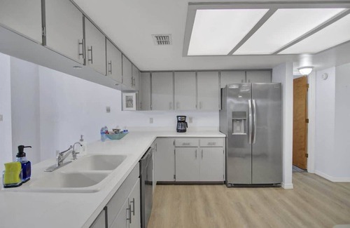 Crystal River House | Relax in Kings Bay Inlet: Oceanfront 5-Bedroom Retreat