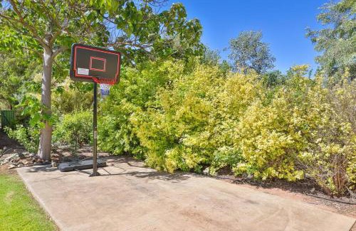Nichols Point House | Experience Kings Billabong Haven: Family-Friendly Oasis