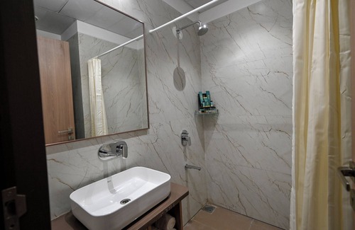 Jamnagar Hotel | Discover Kings Kraft The Park Executive Hotel Amenities