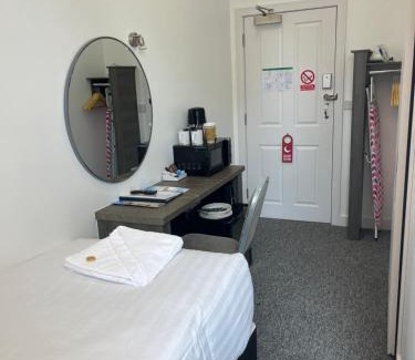 Newmarket Apartment | Discover Comfort at Kings Lodge - Guest Rated 8/10