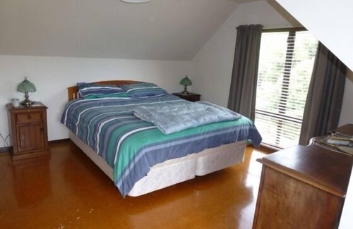 Ngaruawahia Other | Serene Kings Ridge Cottage - Family-Friendly with Breakfast