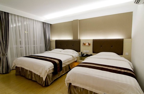Miri Hotel | Welcoming Kingsley Hotel: Family-Friendly with Great Amenities