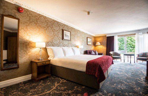 Inverness Hotel | Unwind at Kingsmills Hotel: 4-Star Spa & Pool Retreat