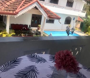 Negombo House | Pet-Friendly Paradise at Kingz and Queenz - Negombo