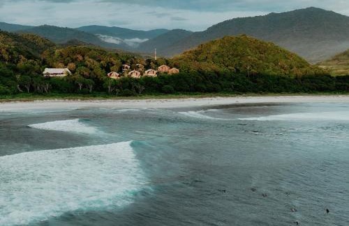 Sekongkang Cabin | Tranquil Kini Resort - Oceanfront Bamboo Eco Lodges