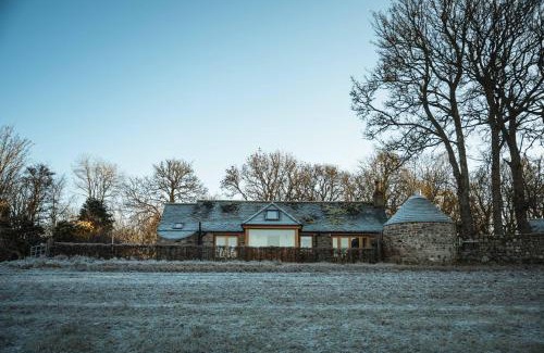 Conon Bridge House | Pet-Friendly Retreat at Kinkell Cottage with Pool Access