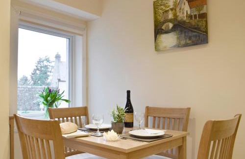 Dunfermline House | Kid-Friendly Retreat at Kinneddar Cottage - 4-Star Escape