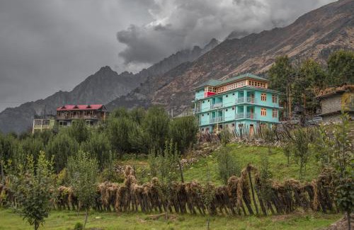 Rakchham Hotel | Discover Kinnor Retreat: Family-Friendly Getaway Awaits