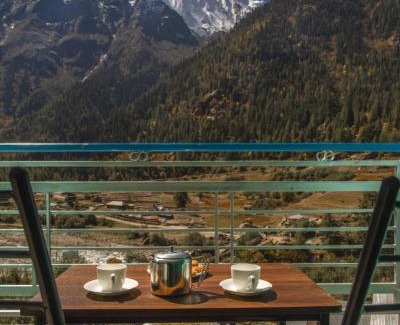 Rakchham Hotel | Discover Kinnor Retreat: Family-Friendly Getaway Awaits