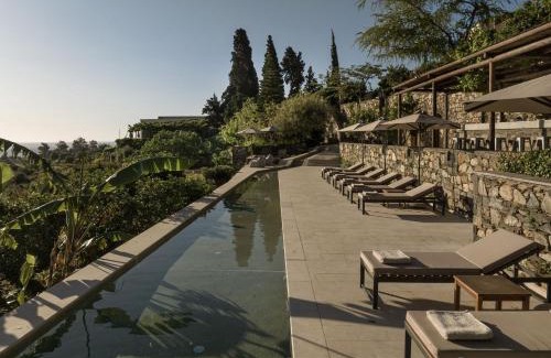 Xifias Hotel | Indulge at Kinsterna Hotel: 5-Star Oceanfront Escape