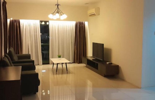 Taman Istana Apartment | Kinta Riverfront Riverview Apartment - Family-Friendly Escape