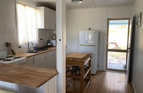 Kioloa Cabin | Oceanfront Kioloa Beach Cabin 7 - Rated 10/10 by Guests