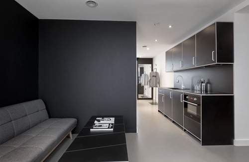 Hackney Central Hotel | Discover Kip Hotel: Spa Retreat with Breakfast & Accessibility