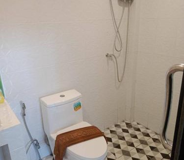 Trang Hotel | Budget-Friendly Stay at Kipbox Hotel Trang with Breakfast