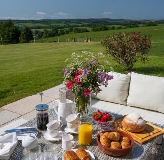 Murthly House | Relax at Kipney Farmhouse with Hot Tub & Top Guest Rating