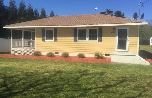 Cape Charles Cottage | Cozy Cottage Near Kiptopeke State Park with Pool & Spa