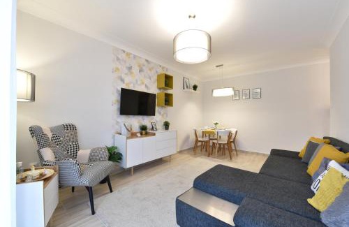 Szekesfehervar Apartment | Explore Királykút 1 Apartment - Family Friendly Getaway