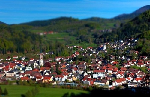 Schoenau im Schwarzwald Apartment | Peaceful Kirchbühl Hotel in Central Location for Families