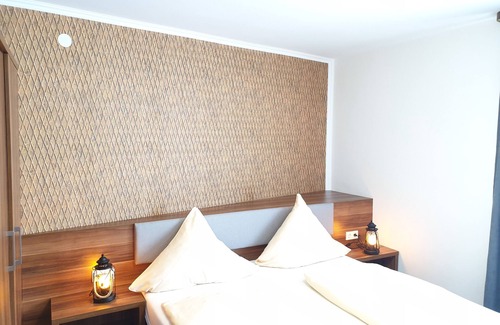 Mitte Hotel | Welcoming Kirchberg Hotel: Family-Friendly & Accessible Stay