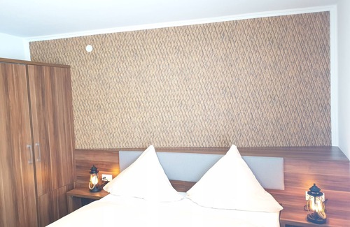 Mitte Hotel | Welcoming Kirchberg Hotel: Family-Friendly & Accessible Stay