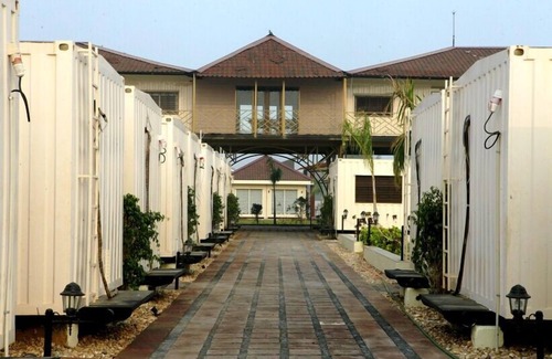 Sindhari Hotel | Kiri Container Resorts